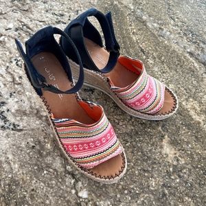 Toms wedge sandal